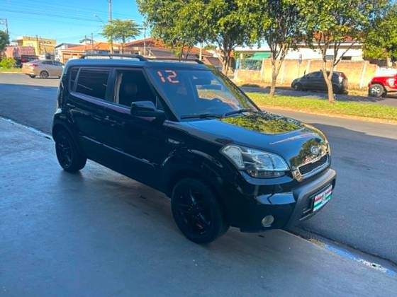KIA SOUL 1.6 EX 16V FLEX 4P MANUAL KIA SOUL 1.6 EX 16V FLEX 4P MANUAL